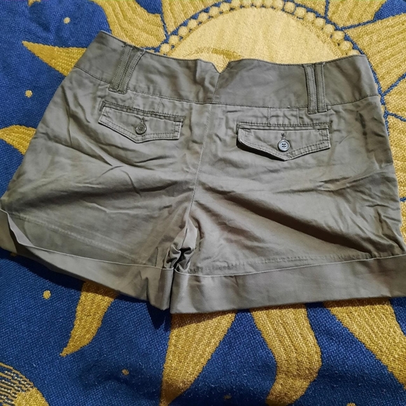 Express Chino Short - Picture 2 of 4